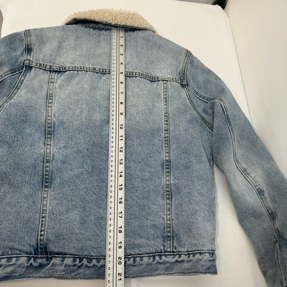 Rolla’s Sherpa Jean Jacket Women’s Size S Blue Denim Faux Fur Distressed - Picture 8 of 15